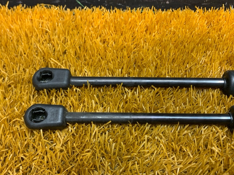 амортизатор капота, 1000 рублей, Красноярск