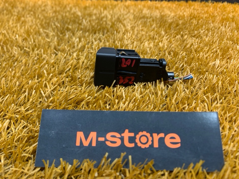 кнопка щитка приборов, 350 рублей, Красноярск