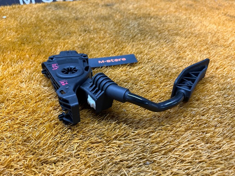 педаль газа, 830 рублей, Красноярск