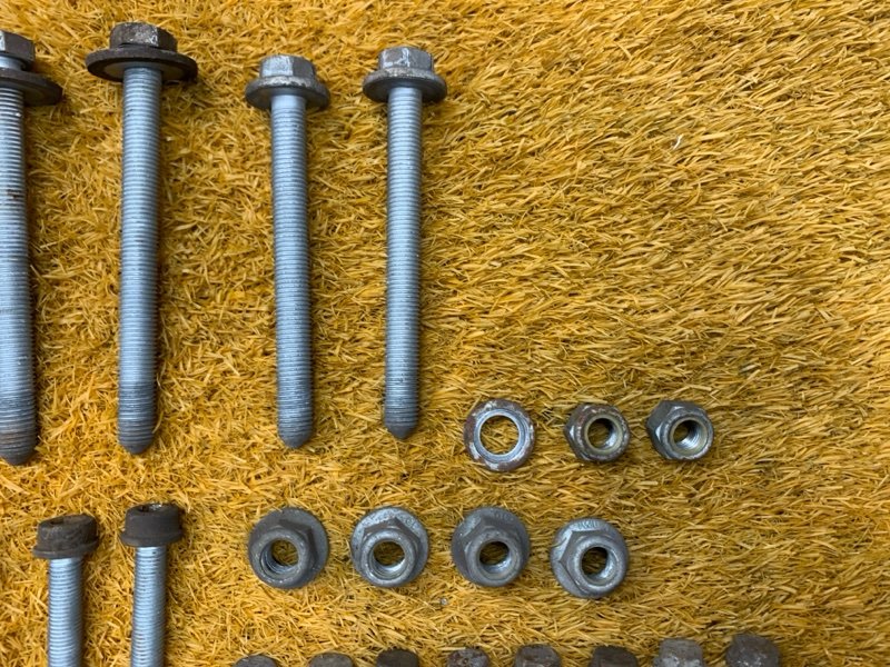 Болты и гайки задней подвески, 800 рублей, Красноярск