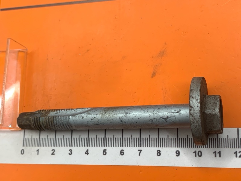 Болт развальный, 600 рублей, Красноярск