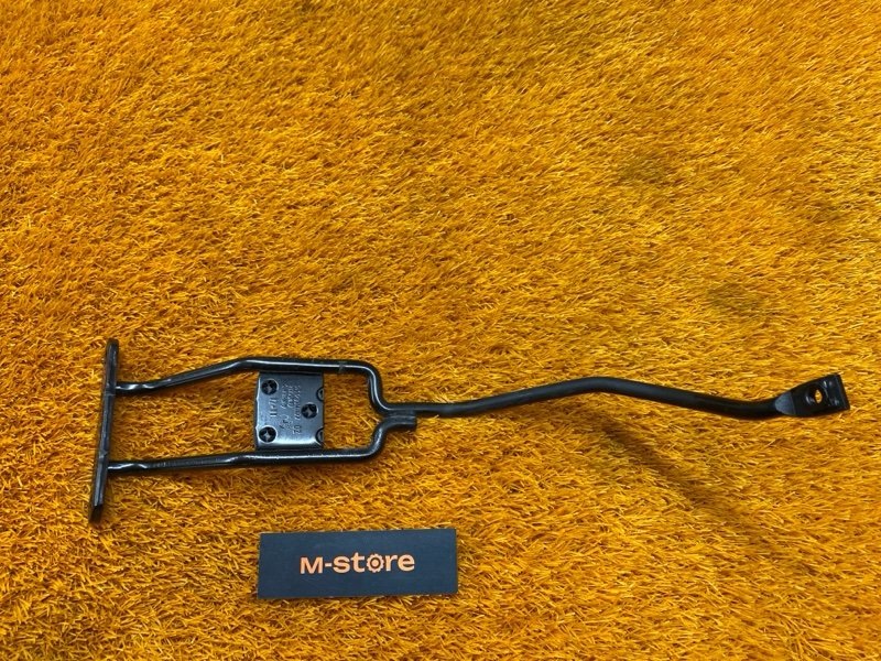 Кронштейн замка капота, 1000 рублей, Красноярск