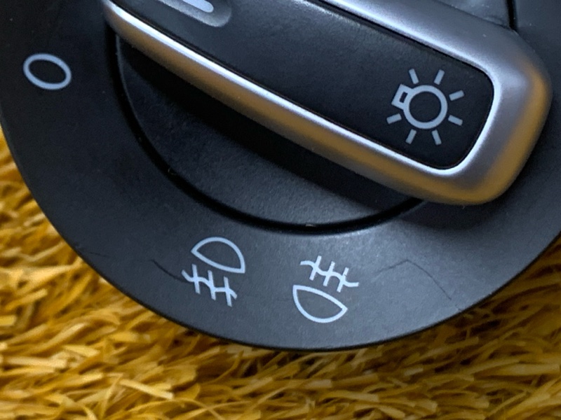 Переключатель света фар, 2000 рублей, Красноярск