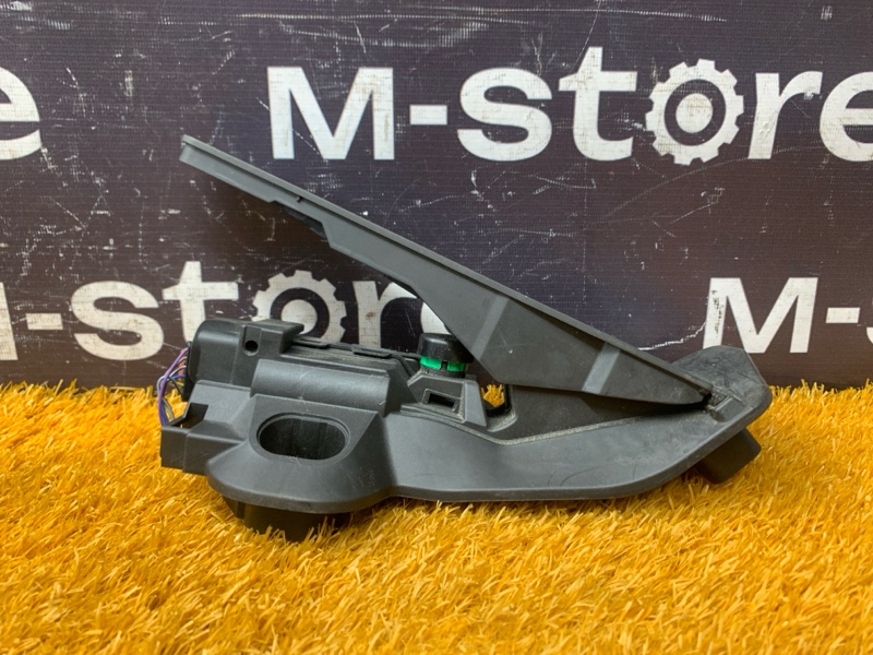 педаль газа, 1000 рублей, Красноярск