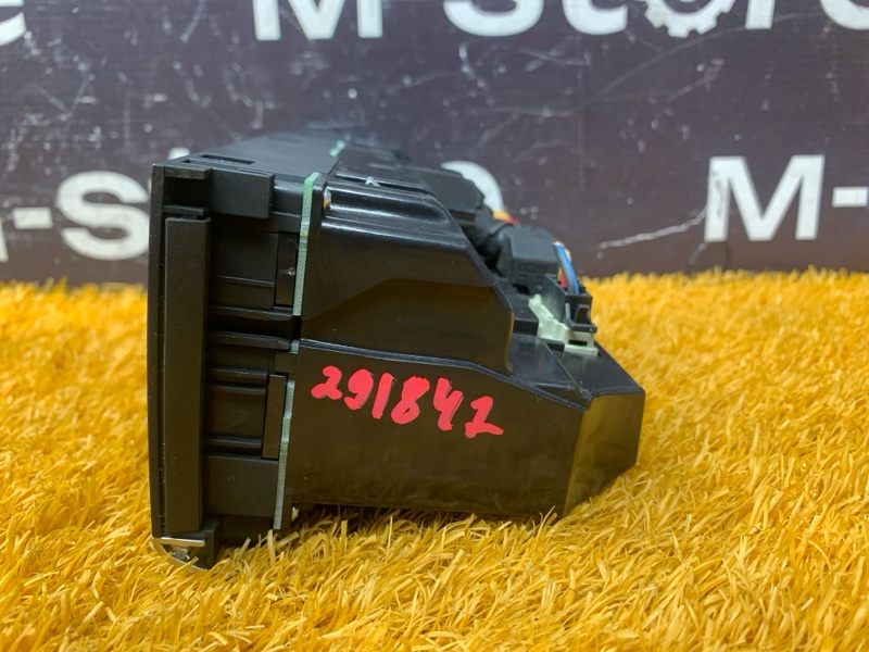 блок управления климат-контролем, 2000 рублей, Красноярск