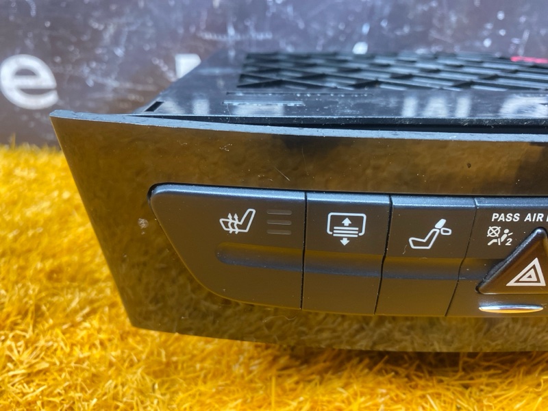 Блок кнопок (подогрев сидений), 900 рублей, Красноярск