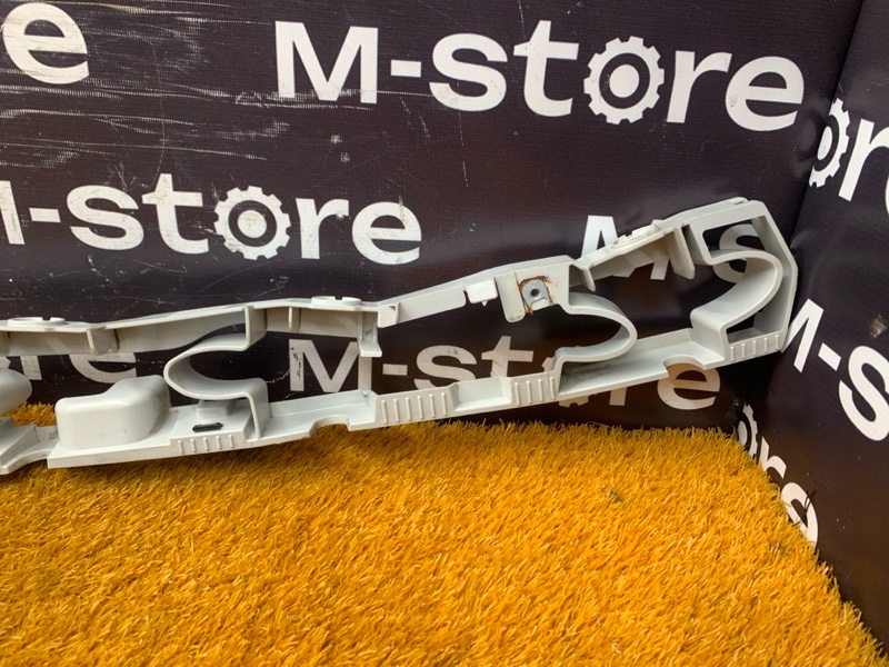 крепление бампера, 1000 рублей, Красноярск