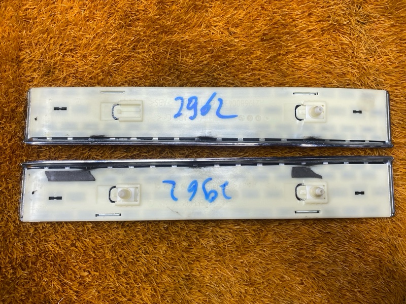 Накладка на порог салона, 2500 рублей, Красноярск