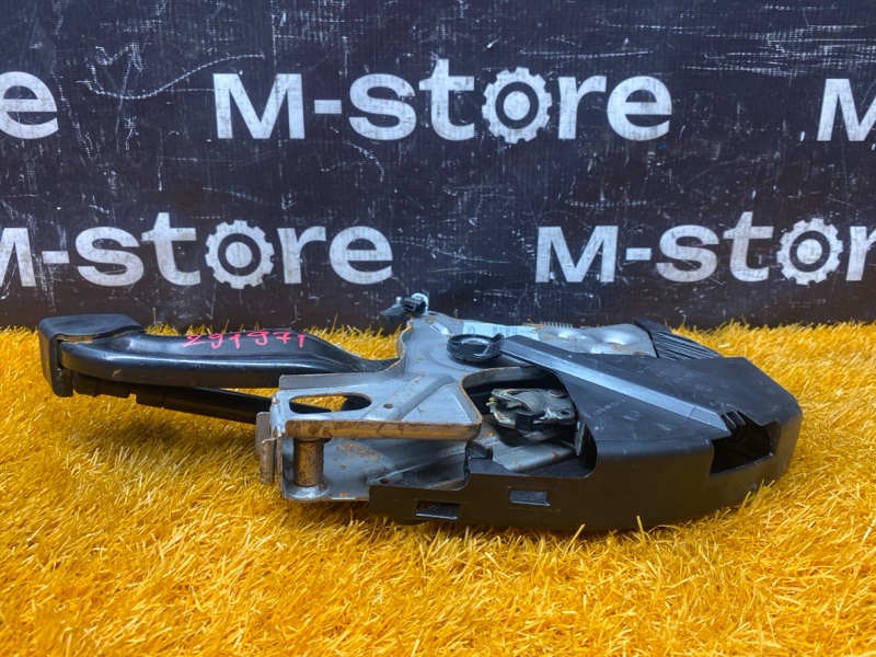 Педаль стояночного тормоза, 1000 рублей, Красноярск