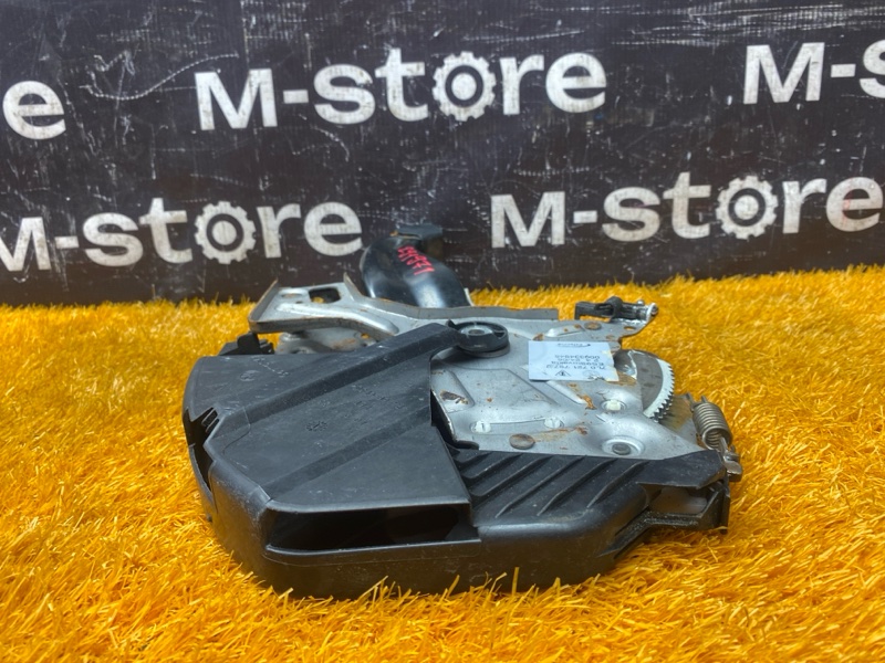 Педаль стояночного тормоза, 1000 рублей, Красноярск