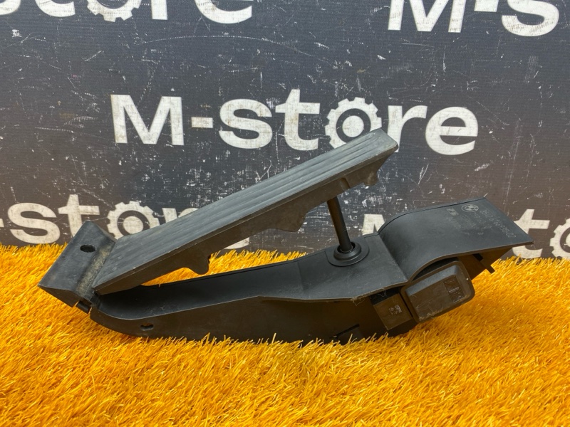 педаль газа, 500 рублей, Красноярск