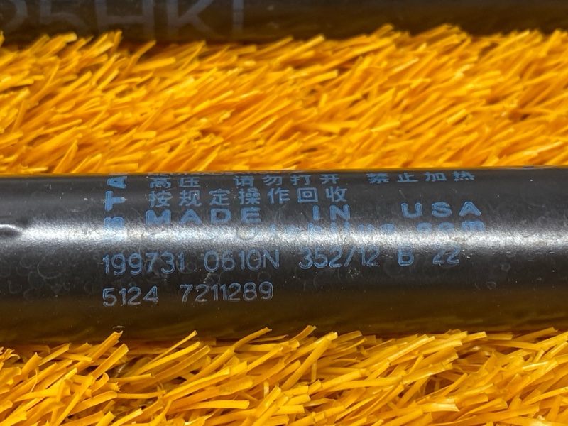 амортизатор багажника, 1000 рублей, Красноярск