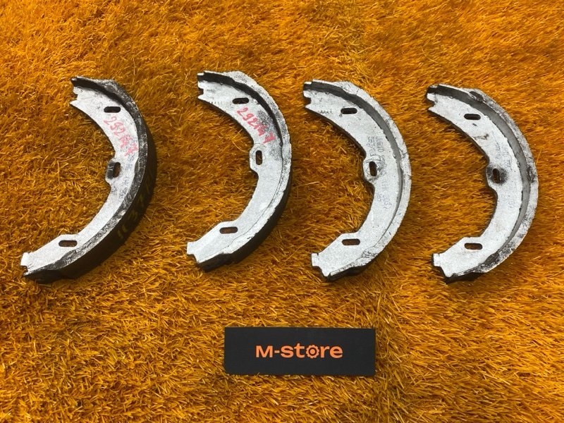 Колодки ручника, 1000 рублей, Красноярск