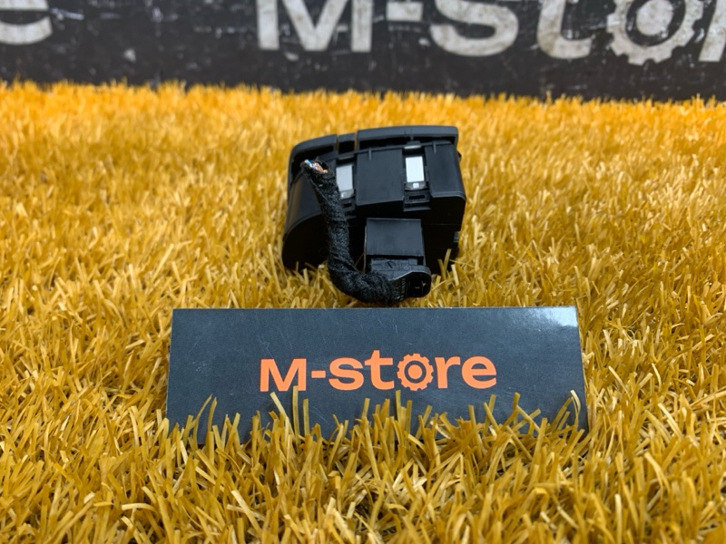 Кнопка открывания бардачка, 300 рублей, Красноярск