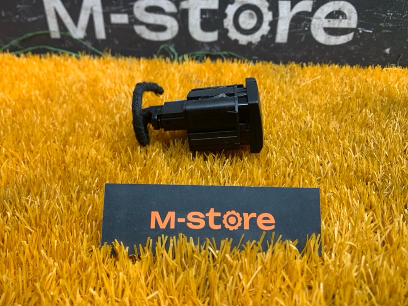 Кнопка открывания бардачка, 300 рублей, Красноярск