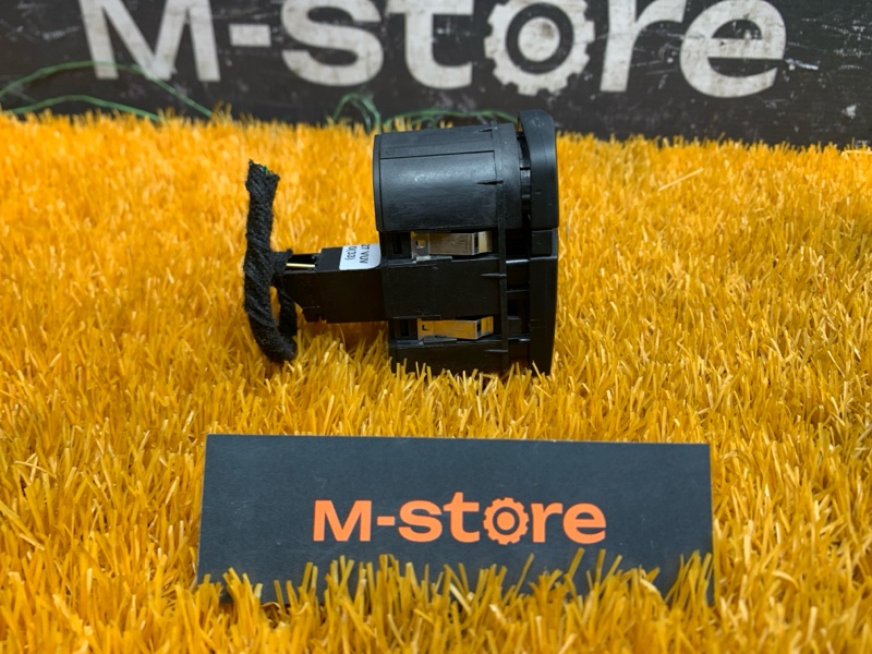 Кнопка открывания бардачка, 300 рублей, Красноярск