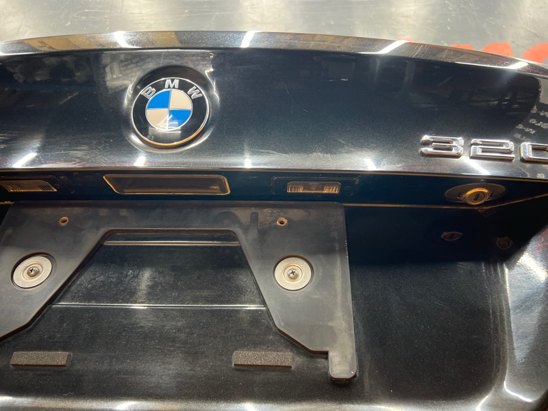 крышка багажника, 2000 рублей, Красноярск