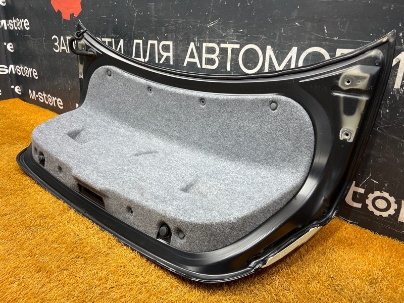 крышка багажника, 2000 рублей, Красноярск