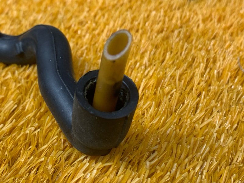 Патрубок картерных газов, 500 рублей, Красноярск