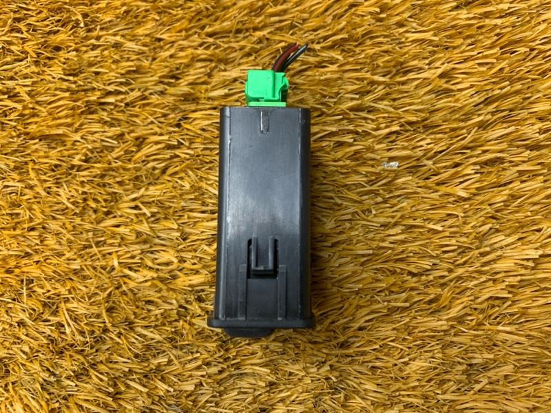 Кнопка корректора фар, 500 рублей, Красноярск