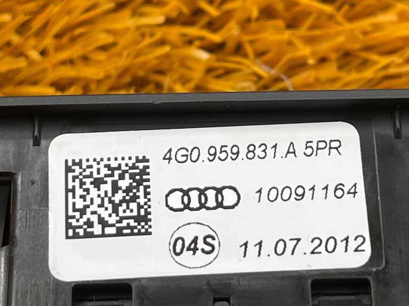 кнопка закрывания багажника, 900 рублей, Красноярск