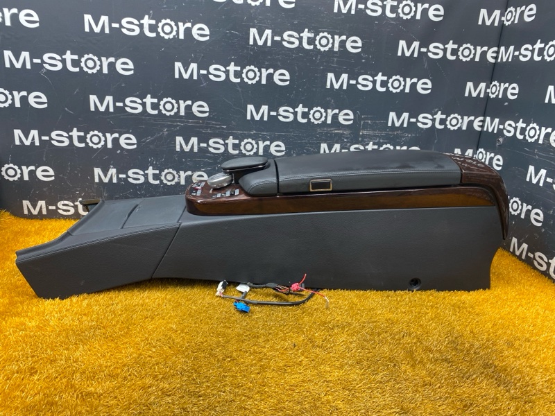 подлокотник, 9500 рублей, Красноярск