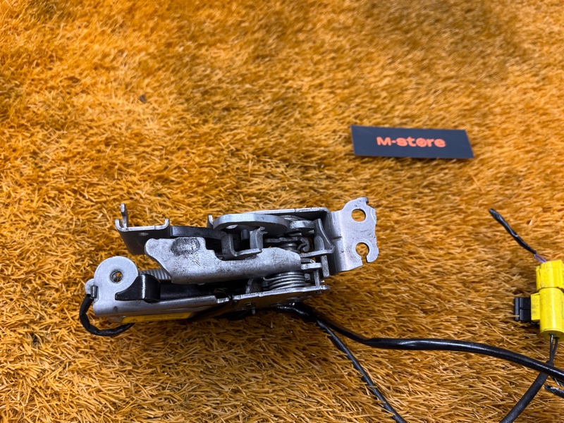 замок капота, 15000 рублей, Красноярск