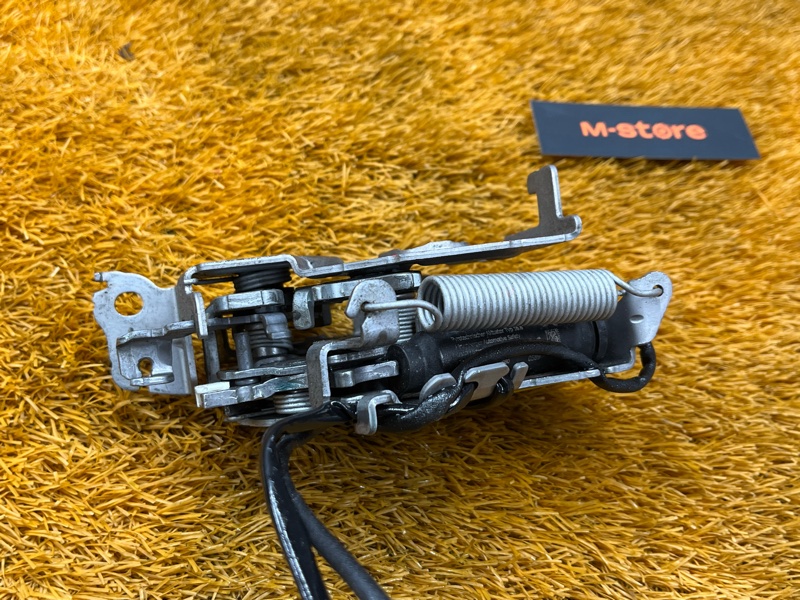 замок капота, 15000 рублей, Красноярск