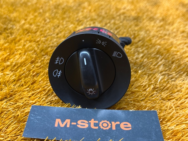 Переключатель света фар, 500 рублей, Красноярск