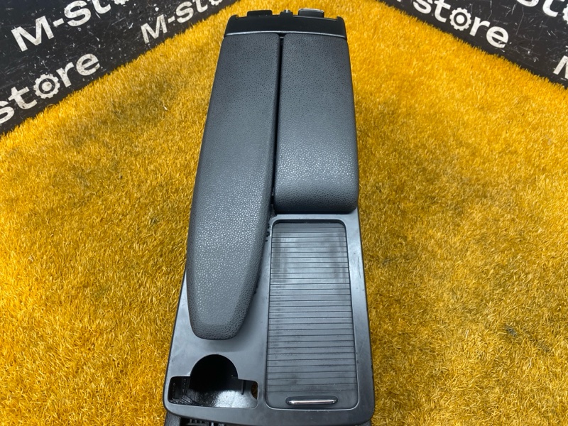 подлокотник, 1000 рублей, Красноярск