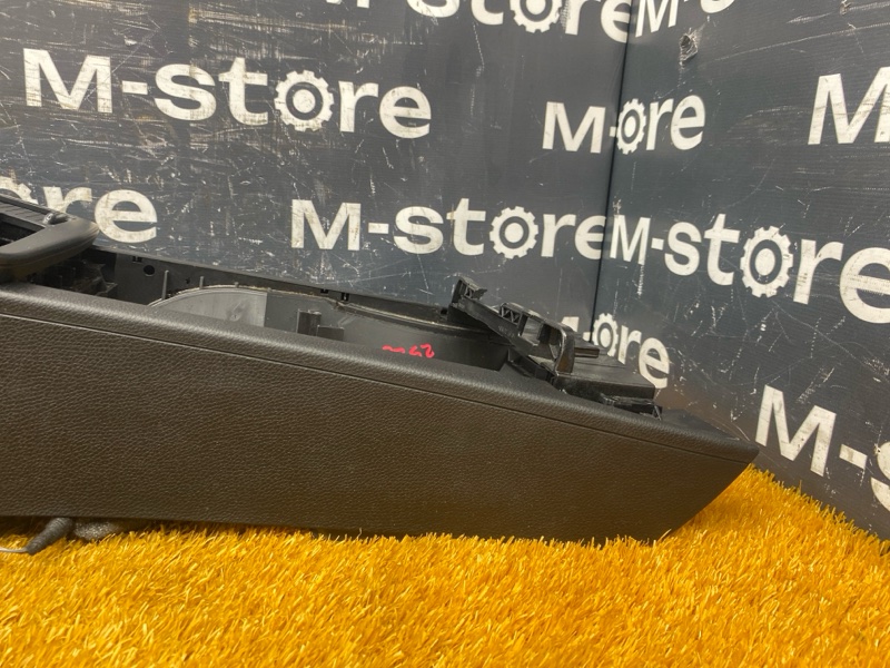 подлокотник, 1000 рублей, Красноярск