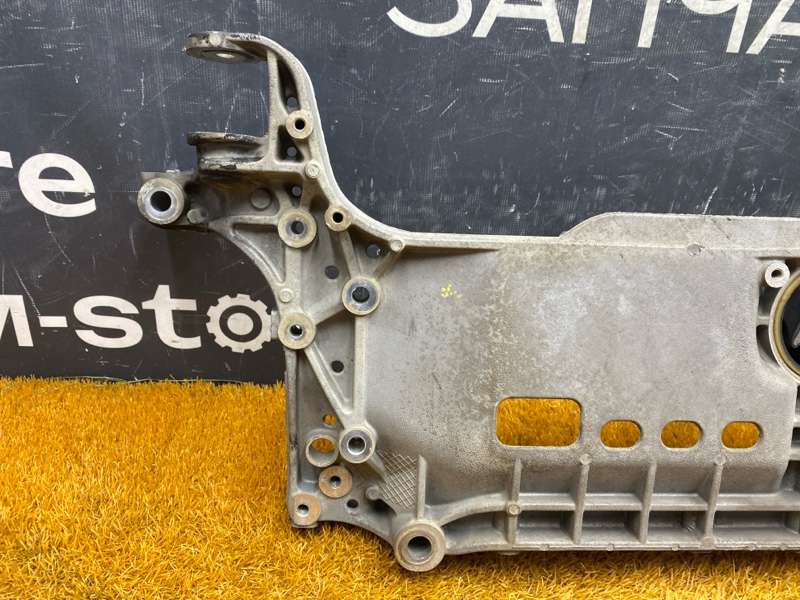 Балка поперечная (подрамник), 4000 рублей, Красноярск