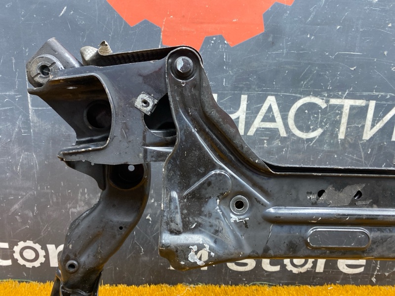 Балка поперечная (подрамник), 2000 рублей, Красноярск