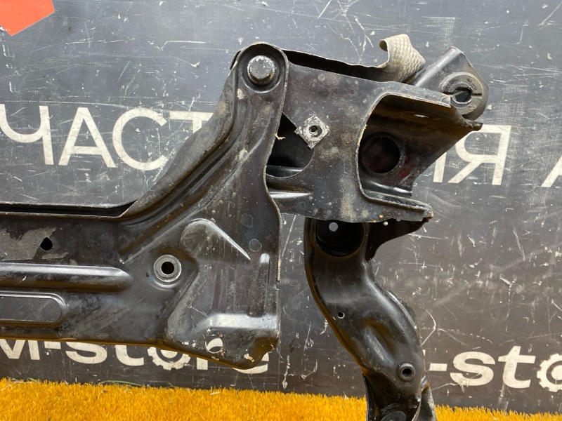 Балка поперечная (подрамник), 2000 рублей, Красноярск