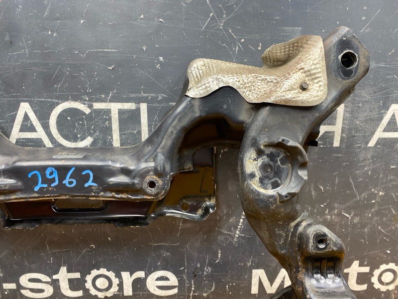 Балка поперечная (подрамник), 2000 рублей, Красноярск