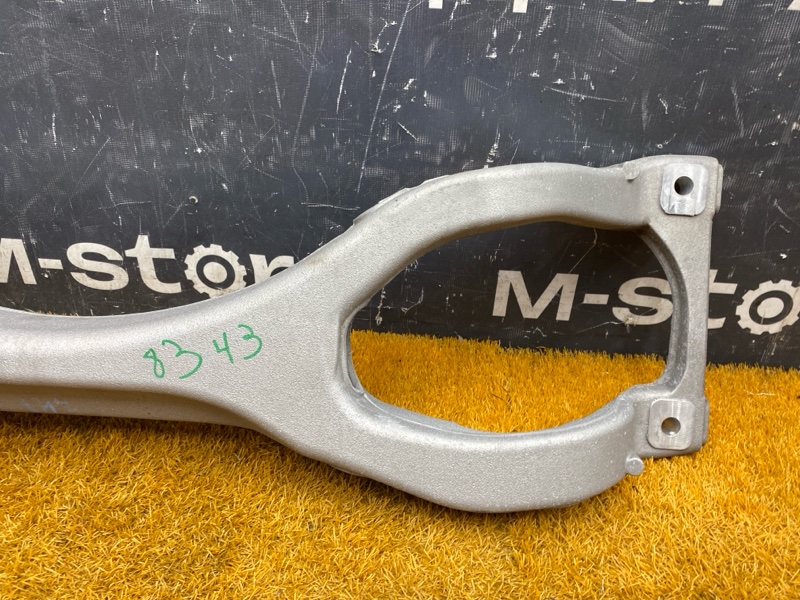 Балка поперечная (подрамник), 700 рублей, Красноярск