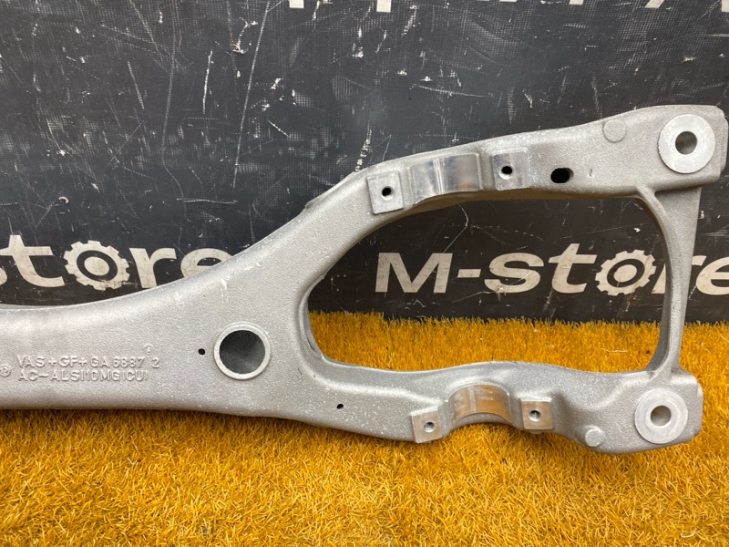 Балка поперечная (подрамник), 700 рублей, Красноярск