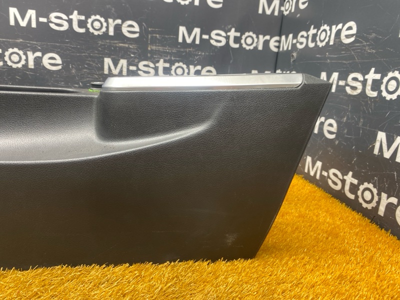 подлокотник, 2000 рублей, Красноярск