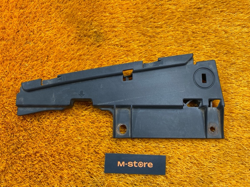 Кронштейн решетки радиатора, 2300 рублей, Красноярск