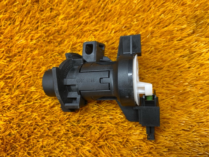 личинка замка багажника, 800 рублей, Красноярск