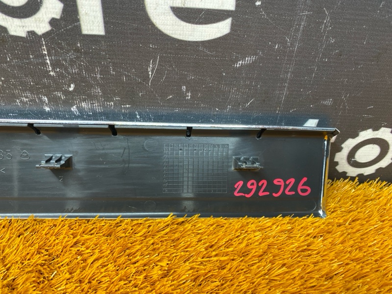 Накладка на порог салона, 350 рублей, Красноярск