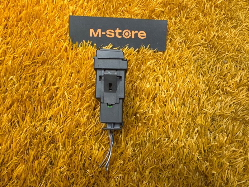 Кнопка подогрева сидений, 300 рублей, Красноярск