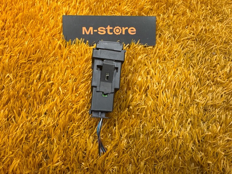 Кнопка подогрева сидений, 300 рублей, Красноярск