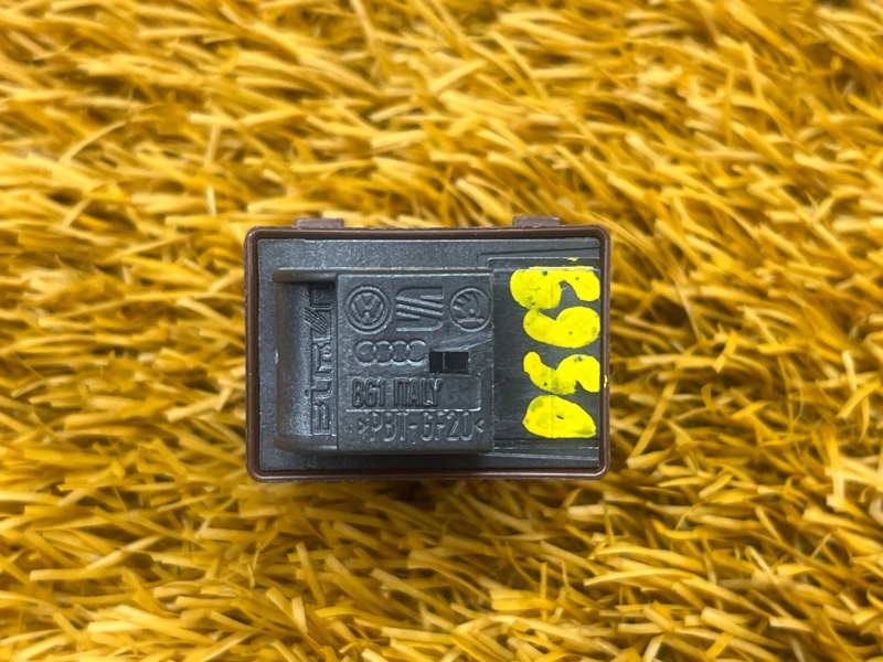 Кнопка открывания багажника, 500 рублей, Красноярск