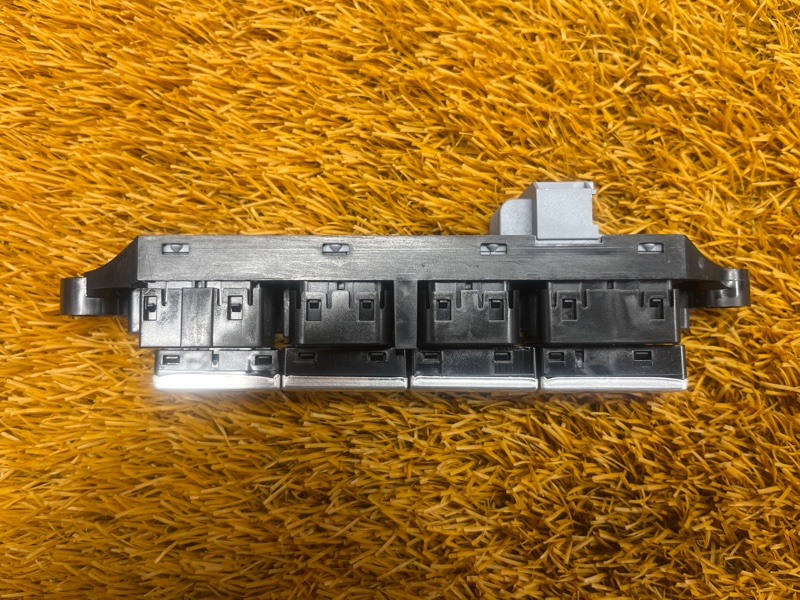 кнопка памяти сидений, 1500 рублей, Красноярск