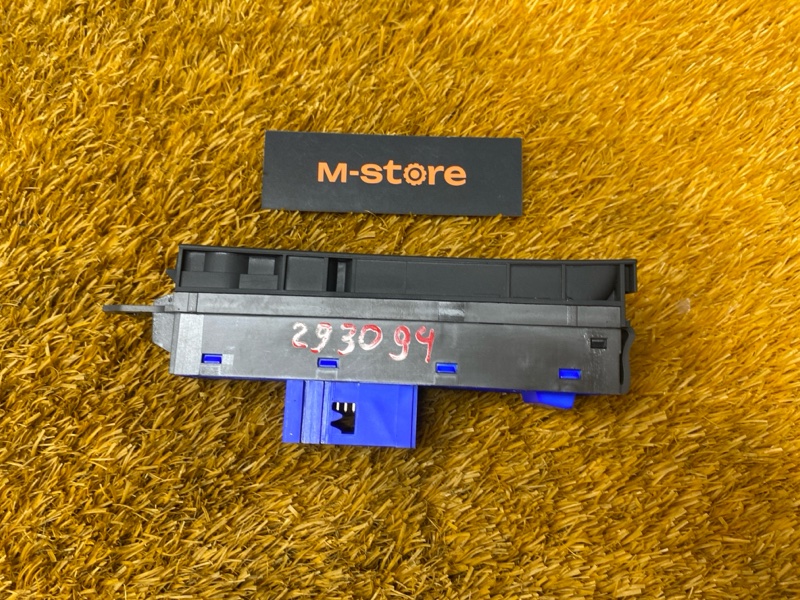 Кнопка стояночного тормоза, 900 рублей, Красноярск