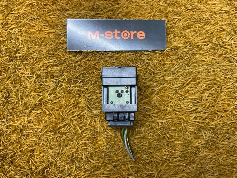 Кнопка подогрева сидений, 800 рублей, Красноярск