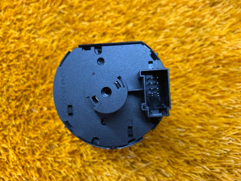 Переключатель света фар, 1000 рублей, Красноярск