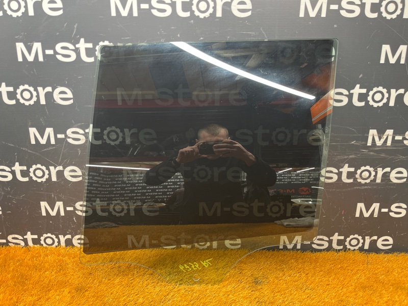 Стекло боковое, 1500 рублей, Красноярск