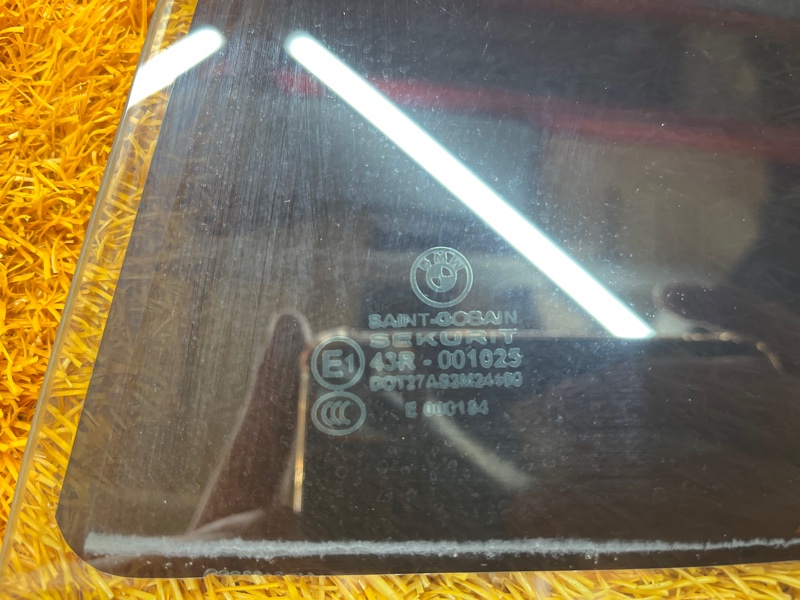 Стекло боковое, 1500 рублей, Красноярск